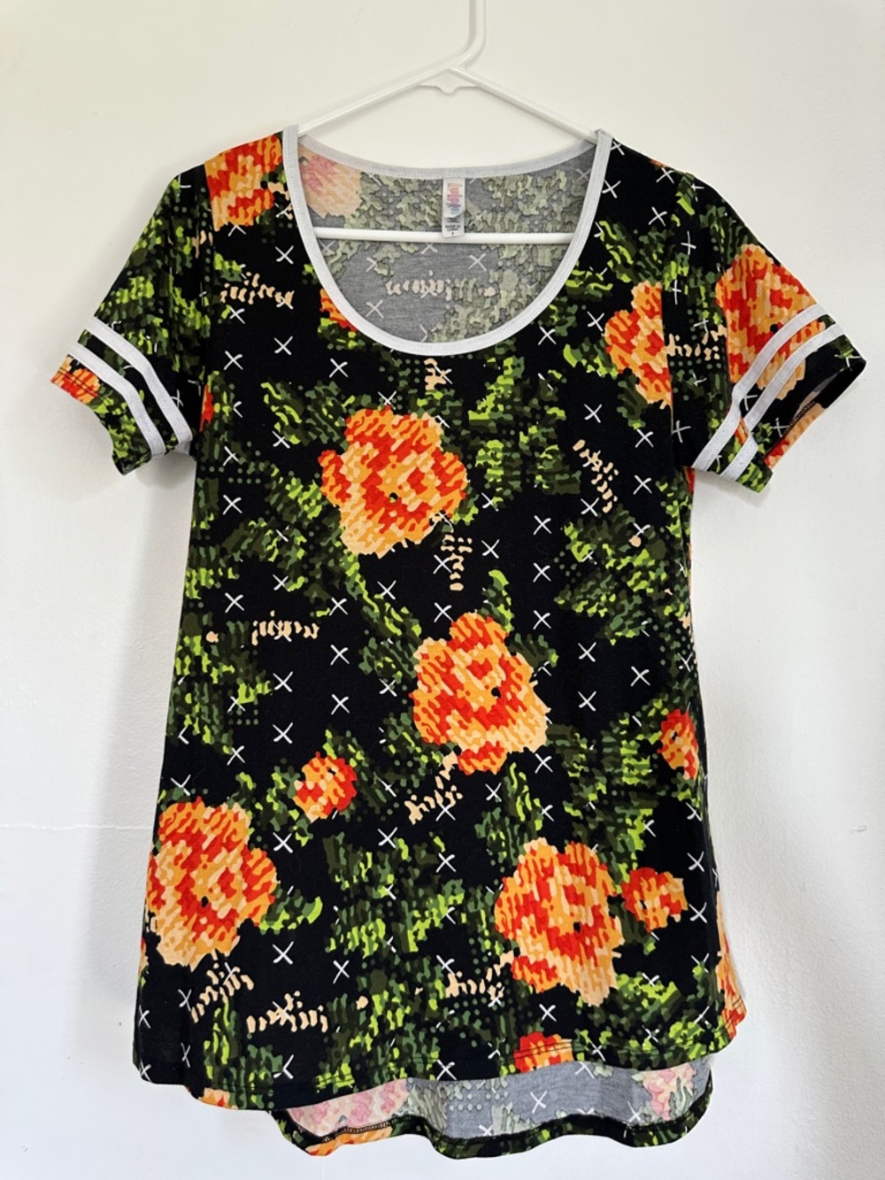 LuLaRoe Classic Tee